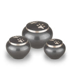 Metalen urn zilver mat, ambachtelijk vervaardigd