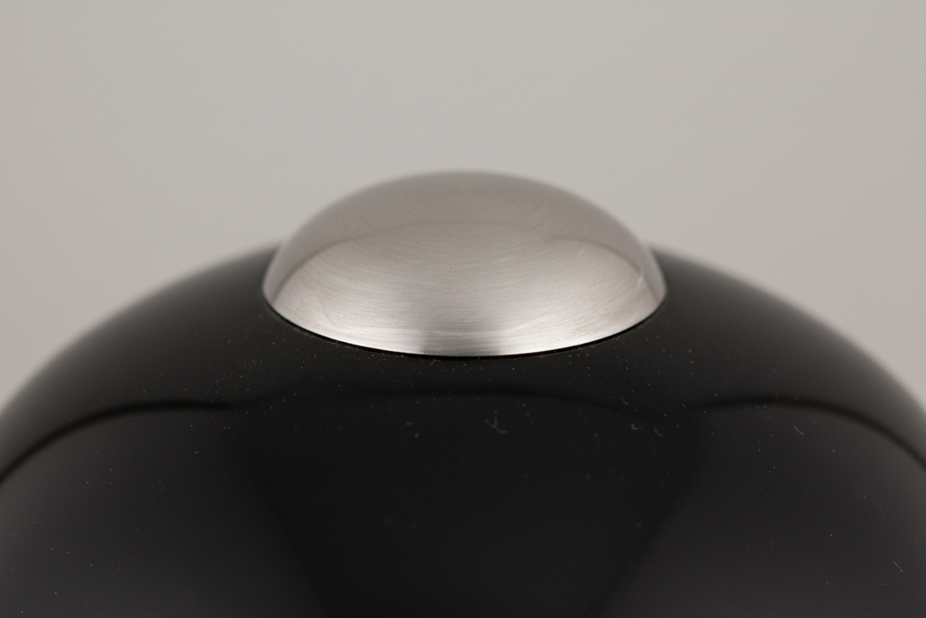 Metalen urn Onyx zwart met elegant design Amore