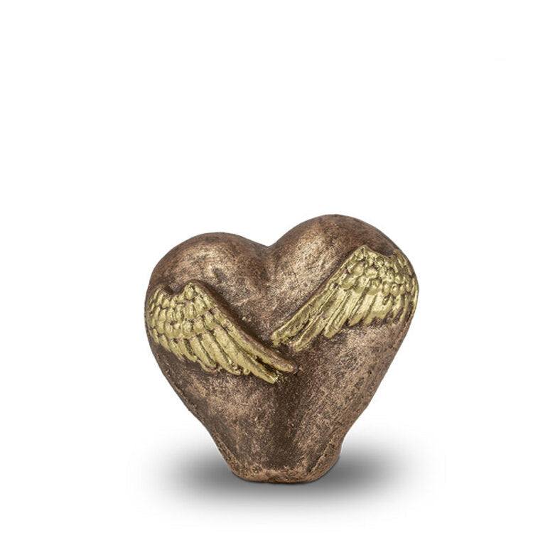 Klein handgemaakt keramisch troosturntje voor kinderen – liefdevolle herinnering