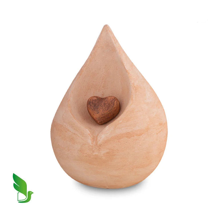 Biologische urn Celest met keramisch hartje en duurzaam design