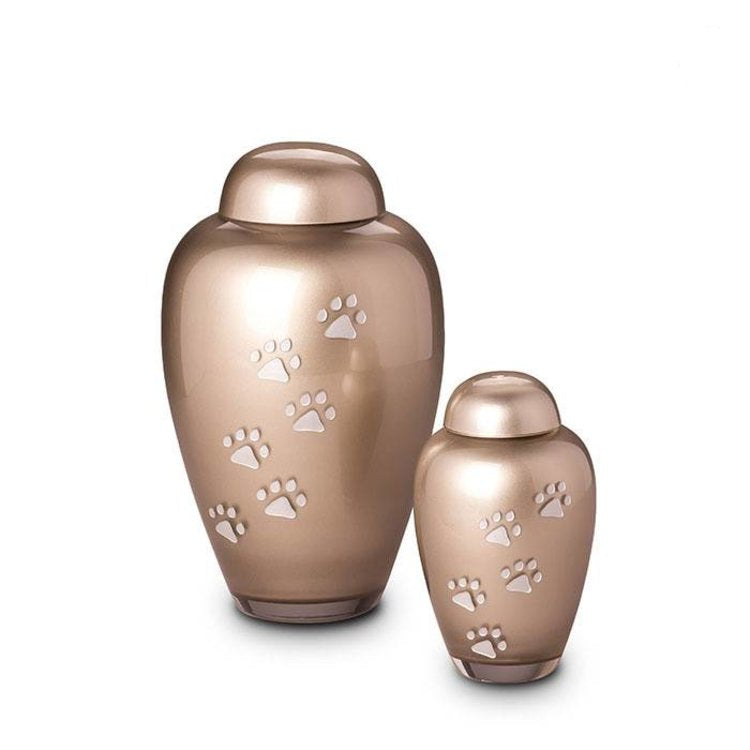 Kleine glazen dierenurn van Boheems kristal handgemaakt glanzend cappuccino