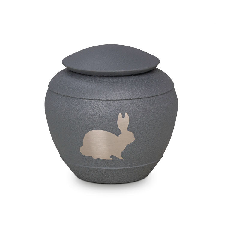 Metalen dierenurn konijn, mat donkergrijs met zilverkleurige afwerking