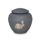 Metalen dierenurn konijn, mat donkergrijs met zilverkleurige afwerking