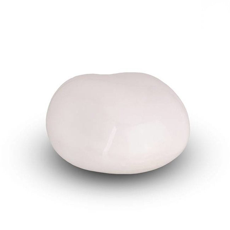 Knuffelkeitje glanzend wit – handgemaakte keramische herinnering